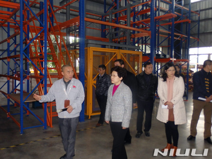 市領(lǐng)導到訪牛力機械制造有限公司參觀調(diào)研