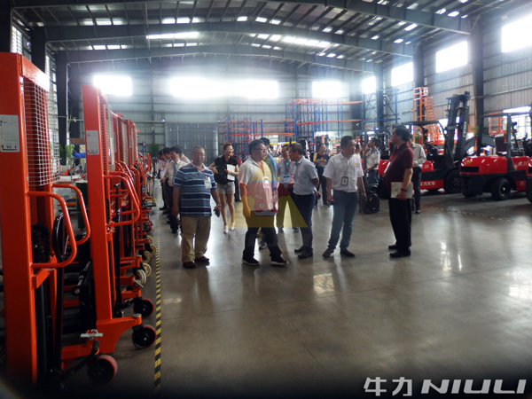 香港商會訪問團蒞臨牛力開展經(jīng)貿(mào)考察活動